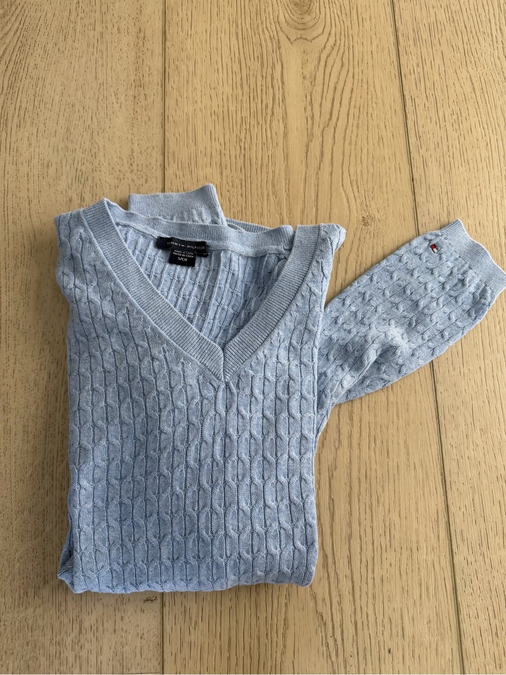 Tommy Hilfiger Pale Blue Cable-Knit V-Neck Sweater - Women